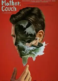 沙发上的母亲